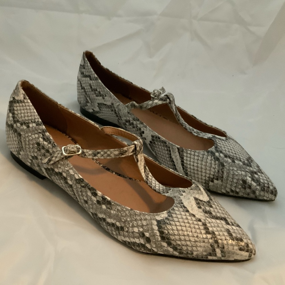 Snake pattern, women flats